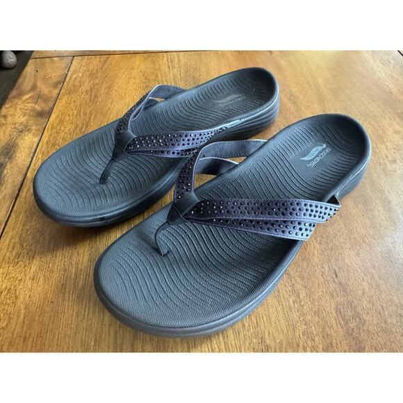 Skechers Arch Fit GOwalk Radiance Mesmerize Rhinestone Sandals Black Size 11 - Picture 1 of 10